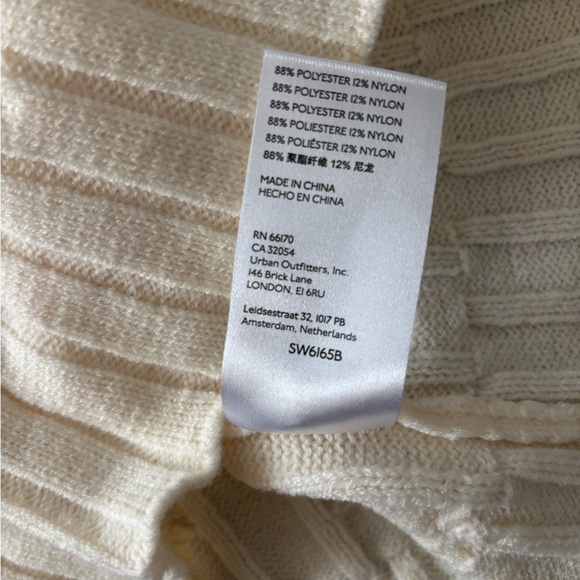 By Anthropologie Cropped Cream Cable Knit Tank Top - Picture 9 of 9